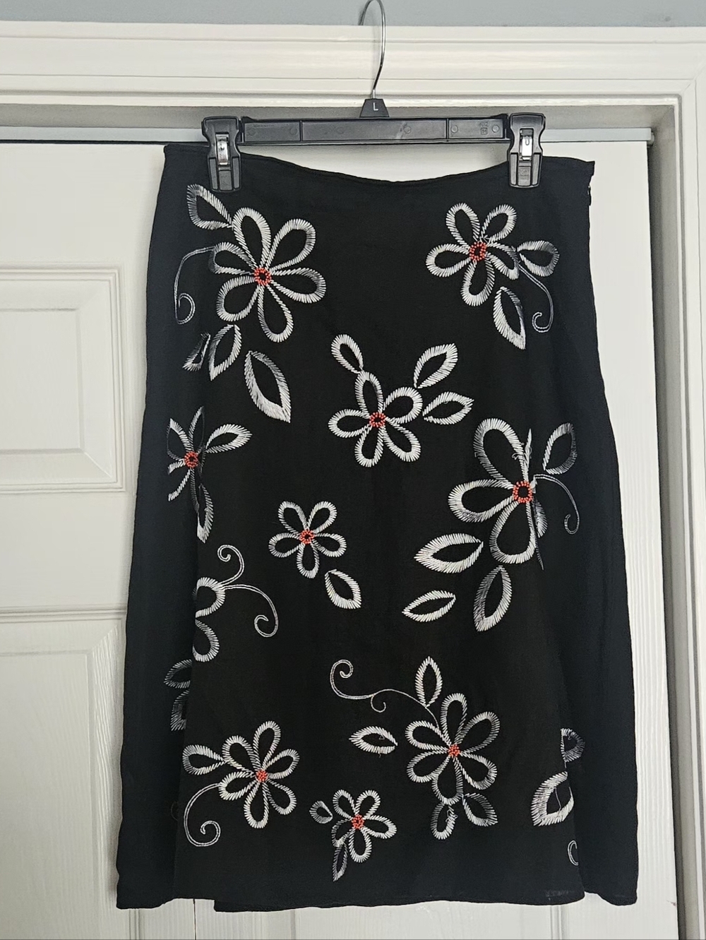Carole Little Black Floral Embroidered A-line Skirt Size 6